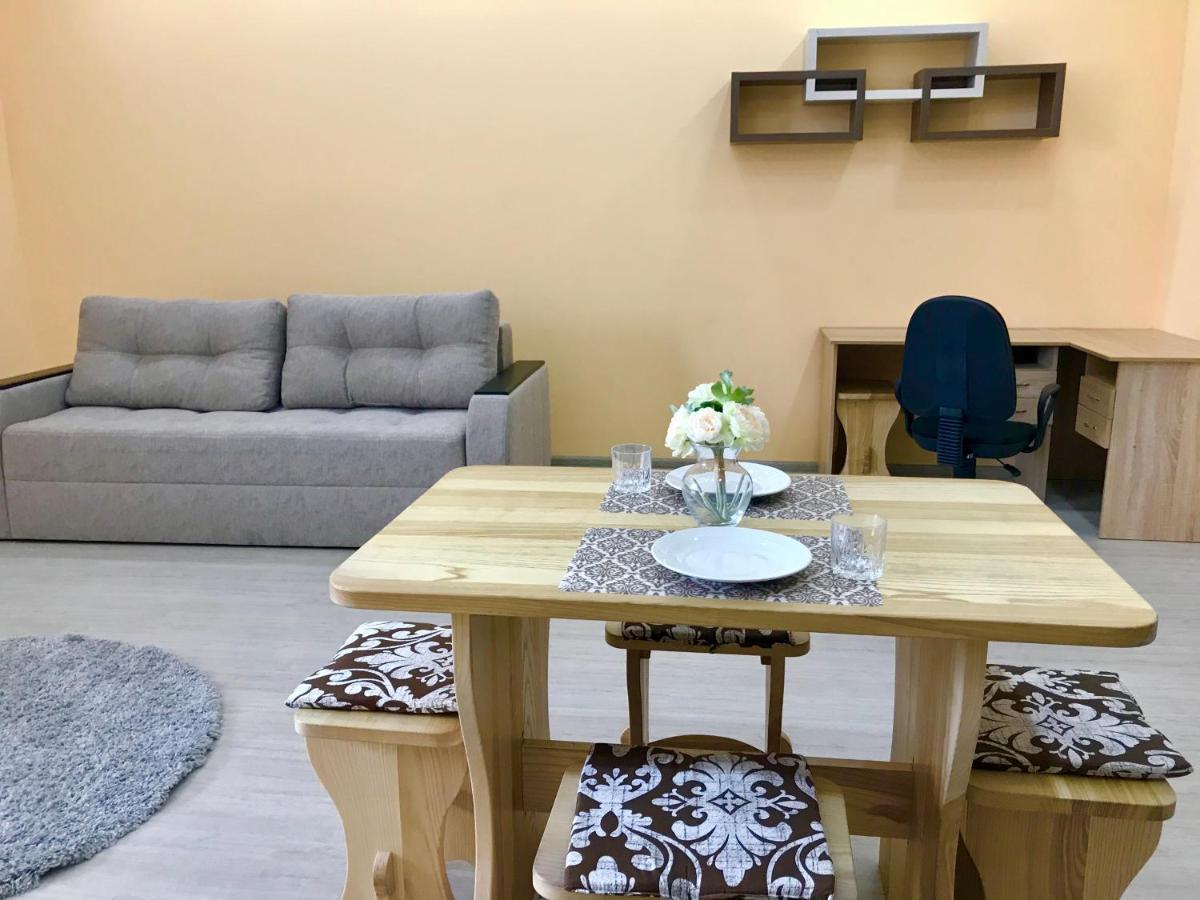 Абсолютно новая квартира-студия в ЖК Барский Зарванці Екстер'єр фото